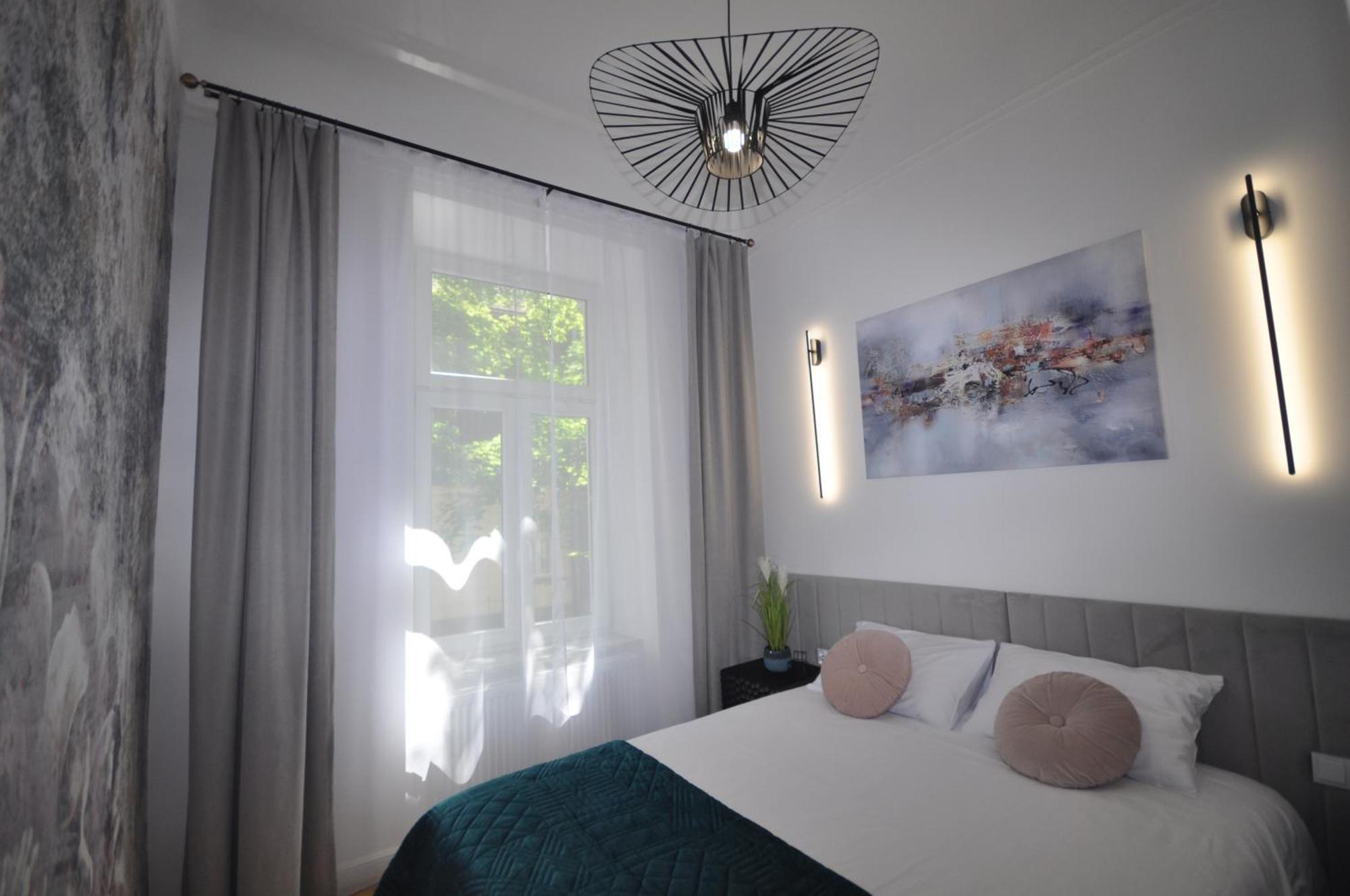 Apartment Wesola Station - Old Town By Joapart - Free Parking Krakow